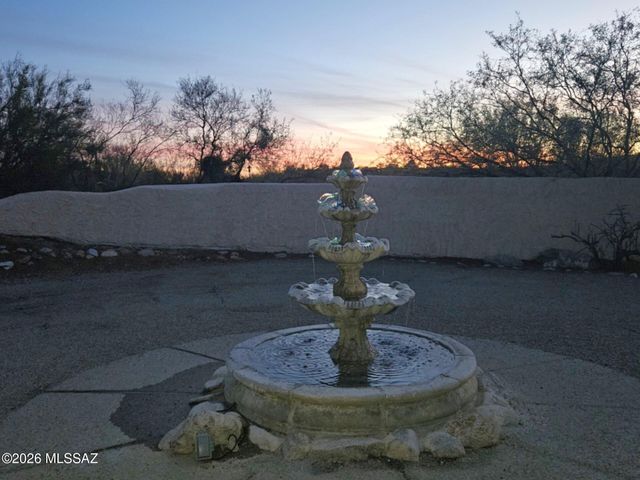 6610 E Circulo Invierno, Tucson, AZ 85750