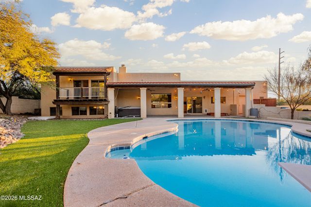 6610 E Circulo Invierno, Tucson, AZ 85750