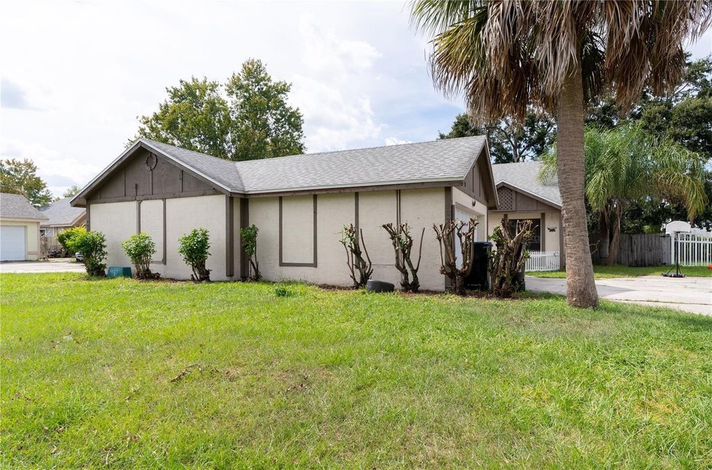 1220 EASTON STREET, Orlando, FL 32825