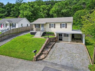 906 ALTA ST, Staunton, VA 24401