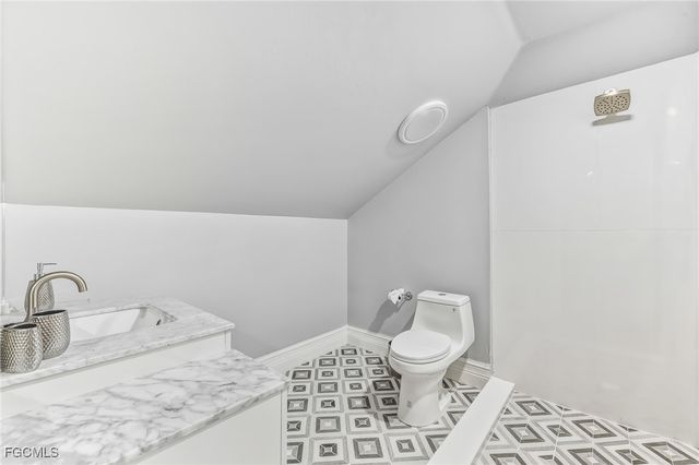 5764 Staysail CT, Cape Coral, FL 33914