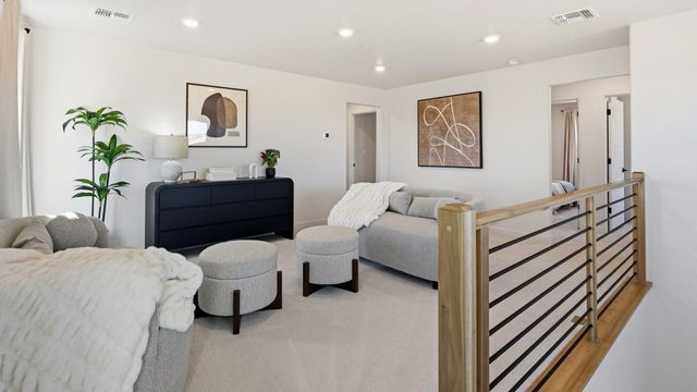 4183 Silver Springs Road NE, Rio Rancho, NM 87144