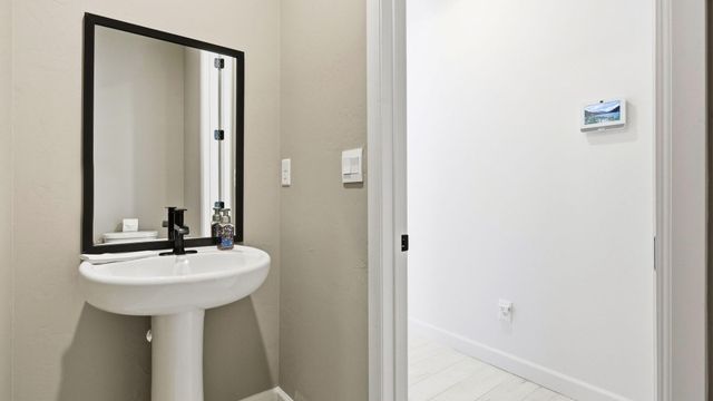 4183 Silver Springs Road NE, Rio Rancho, NM 87144