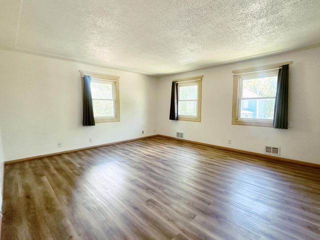 1332 Logan Avenue N, Minneapolis, MN 55411