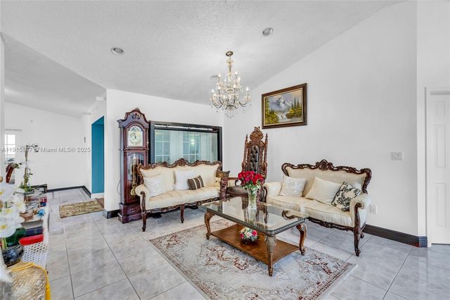 3462 Harness Cir, Wellington, FL 33449