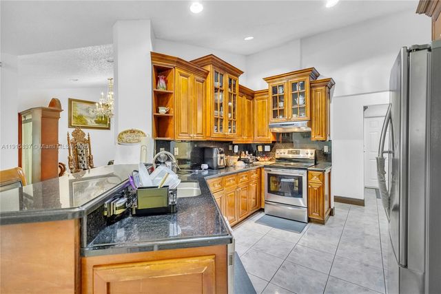 3462 Harness Cir, Wellington, FL 33449