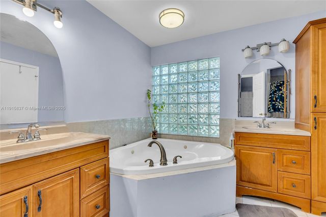 3462 Harness Cir, Wellington, FL 33449