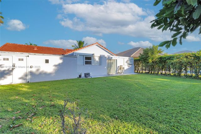 3462 Harness Cir, Wellington, FL 33449