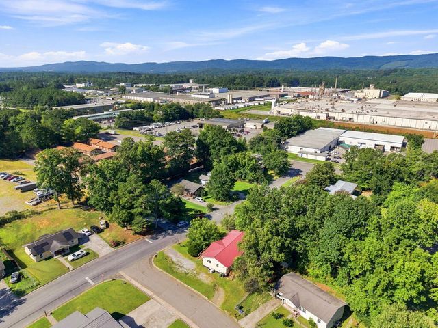 303 Lesley Drive, Dalton, GA 30721