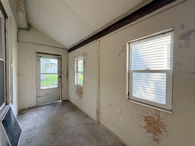2218 6th Avenue, Rock Island, IL 61201