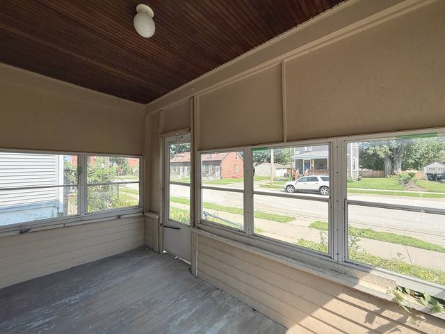 2218 6th Avenue, Rock Island, IL 61201