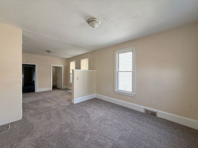 2218 6th Avenue, Rock Island, IL 61201