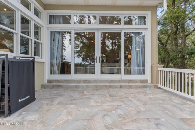 10745 Plantation Lane, Gulfport, MS 39503