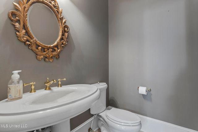 10745 Plantation Lane, Gulfport, MS 39503