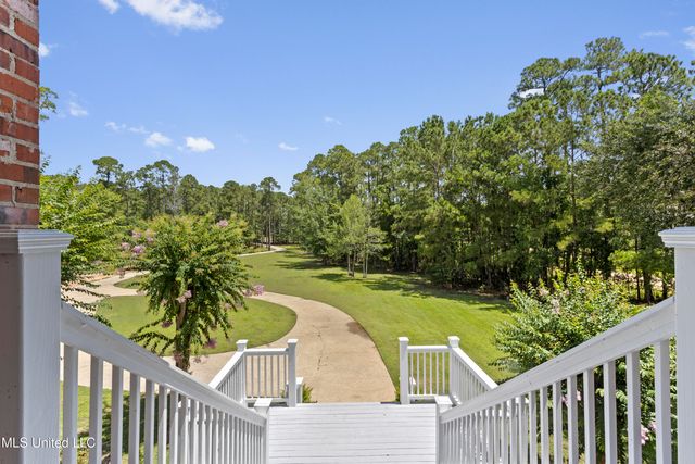 10745 Plantation Lane, Gulfport, MS 39503