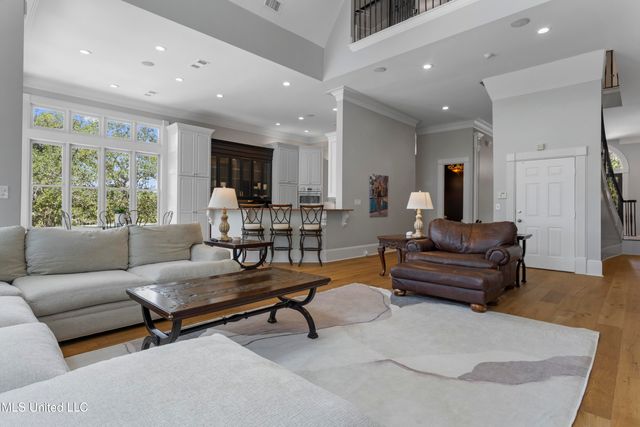 10745 Plantation Lane, Gulfport, MS 39503