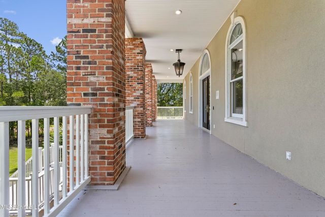 10745 Plantation Lane, Gulfport, MS 39503