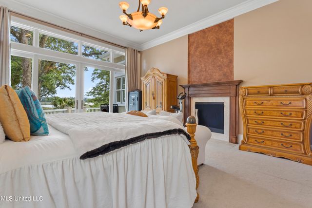 10745 Plantation Lane, Gulfport, MS 39503