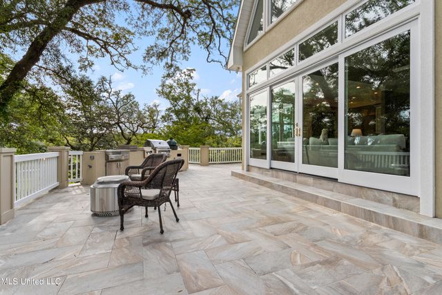 10745 Plantation Lane, Gulfport, MS 39503