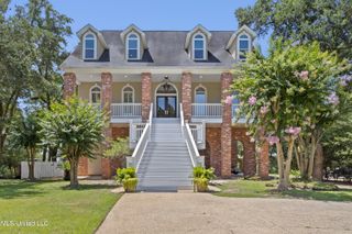 10745 Plantation Lane, Gulfport, MS 39503