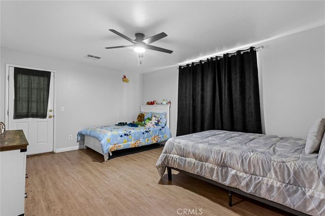 18563 Yucca Street, Hesperia, CA 92345