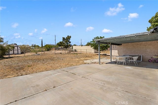 18563 Yucca Street, Hesperia, CA 92345