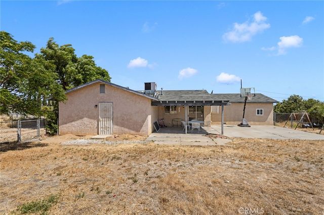 18563 Yucca Street, Hesperia, CA 92345