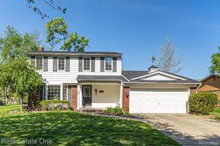 4931 Calvert Drive, Troy, MI 48085