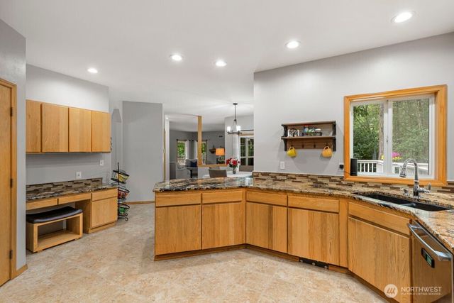 3730 SW Galway Court, Port Orchard, WA 98367