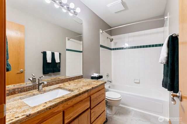 3730 SW Galway Court, Port Orchard, WA 98367