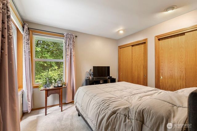 3730 SW Galway Court, Port Orchard, WA 98367