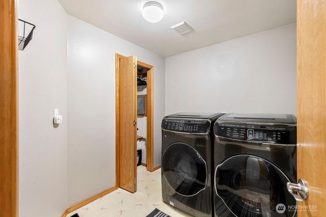 3730 SW Galway Court, Port Orchard, WA 98367