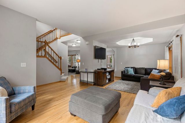3730 SW Galway Court, Port Orchard, WA 98367