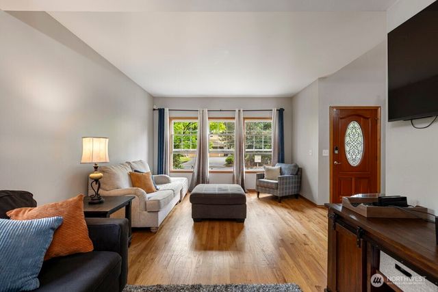 3730 SW Galway Court, Port Orchard, WA 98367