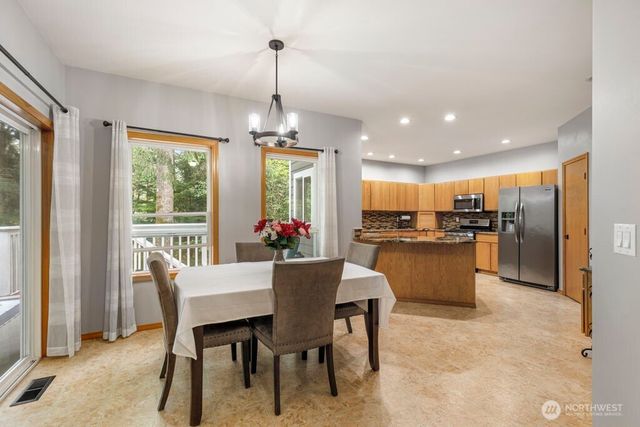 3730 SW Galway Court, Port Orchard, WA 98367