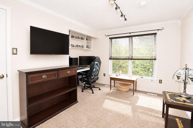 806 MULBERRY DR, Martinsburg, WV 25401