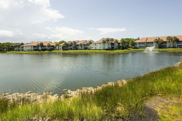 184 Cypress Point Drive 184, Palm Beach Gardens, FL 33418