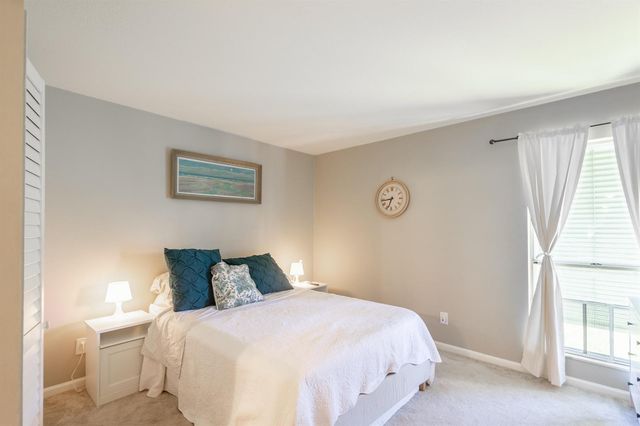 184 Cypress Point Drive 184, Palm Beach Gardens, FL 33418