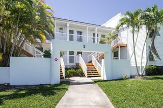 184 Cypress Point Drive 184, Palm Beach Gardens, FL 33418