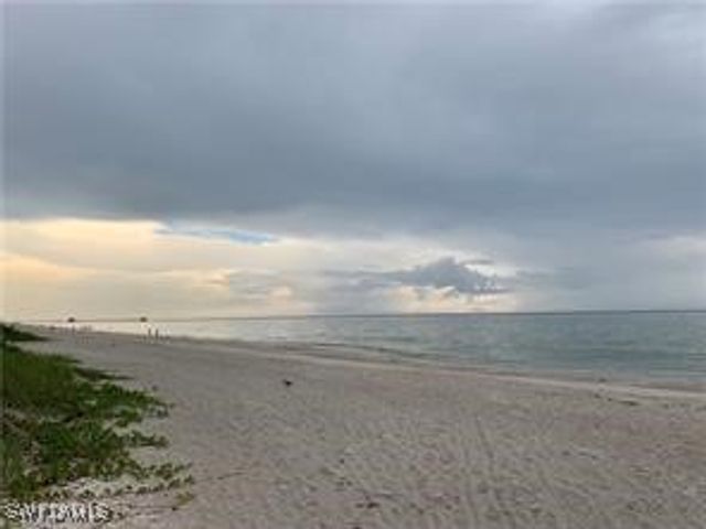 1326 Kendari TER, Naples, FL 34113