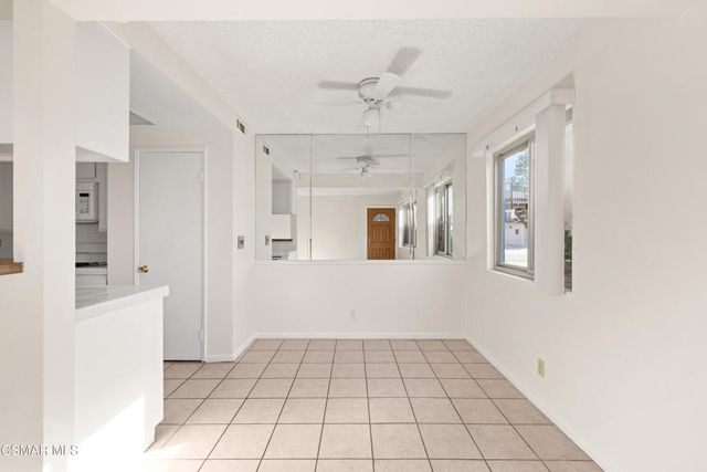 2026 Calle La Sombra 2, Simi Valley, CA 93063