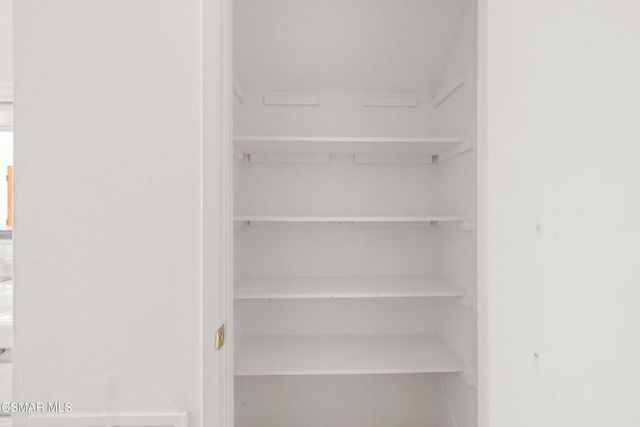 2026 Calle La Sombra 2, Simi Valley, CA 93063