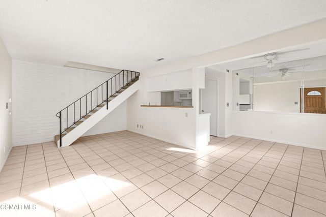 2026 Calle La Sombra 2, Simi Valley, CA 93063