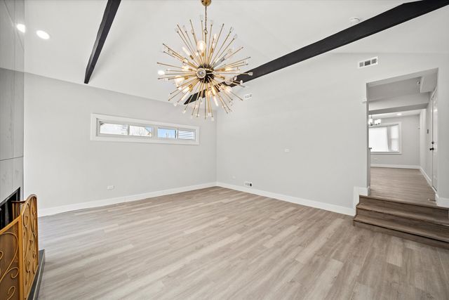 15749 Saint Louis Avenue, Markham, IL 60428