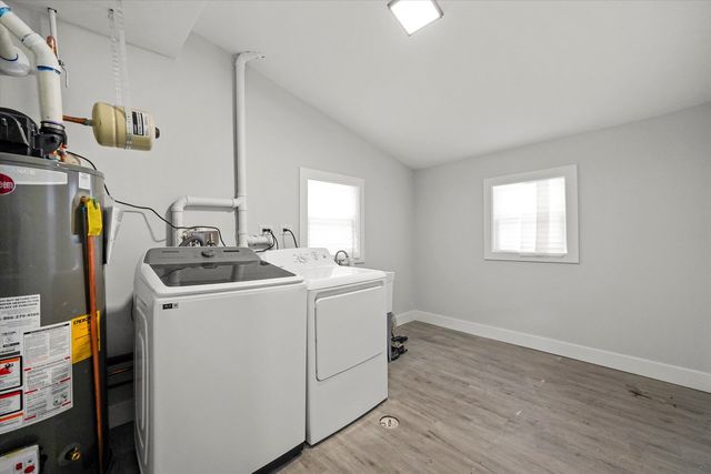 15749 Saint Louis Avenue, Markham, IL 60428