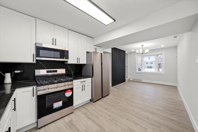 15749 Saint Louis Avenue, Markham, IL 60428