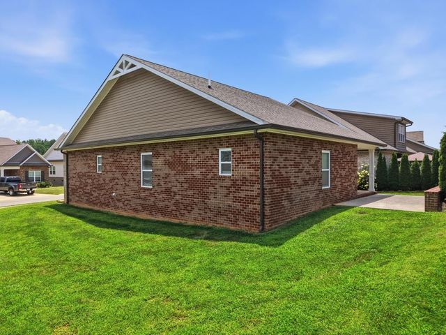 1115 Cross Pointe Dr, Cookeville, TN 38506