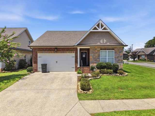 1115 Cross Pointe Dr, Cookeville, TN 38506