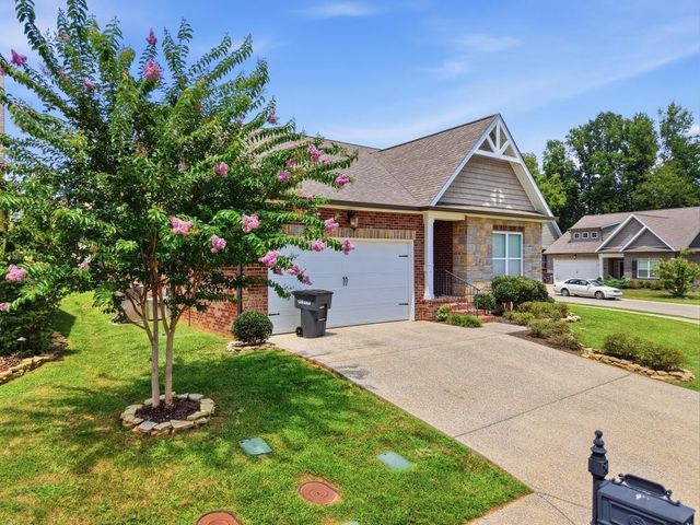 1115 Cross Pointe Dr, Cookeville, TN 38506