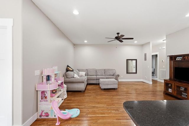 1115 Cross Pointe Dr, Cookeville, TN 38506